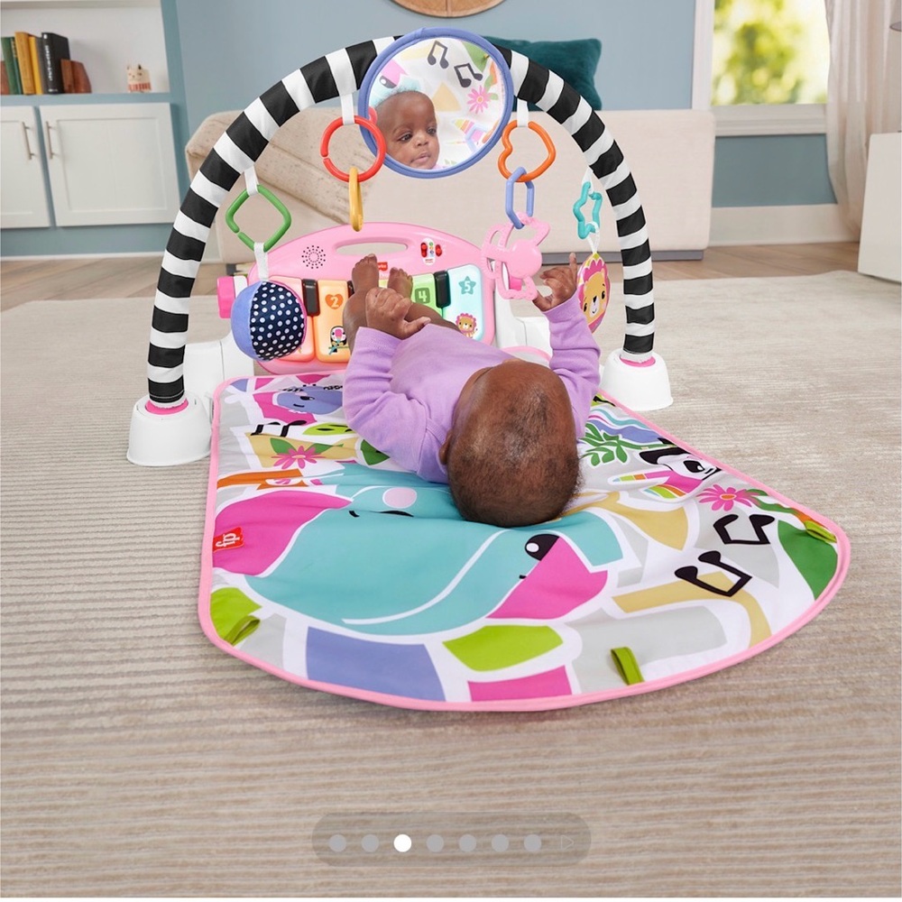 Fisher Price Glow and Grow Kick & Play Gym